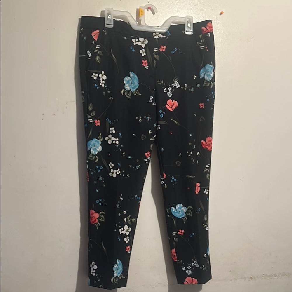Worthington Black Floral Leggings